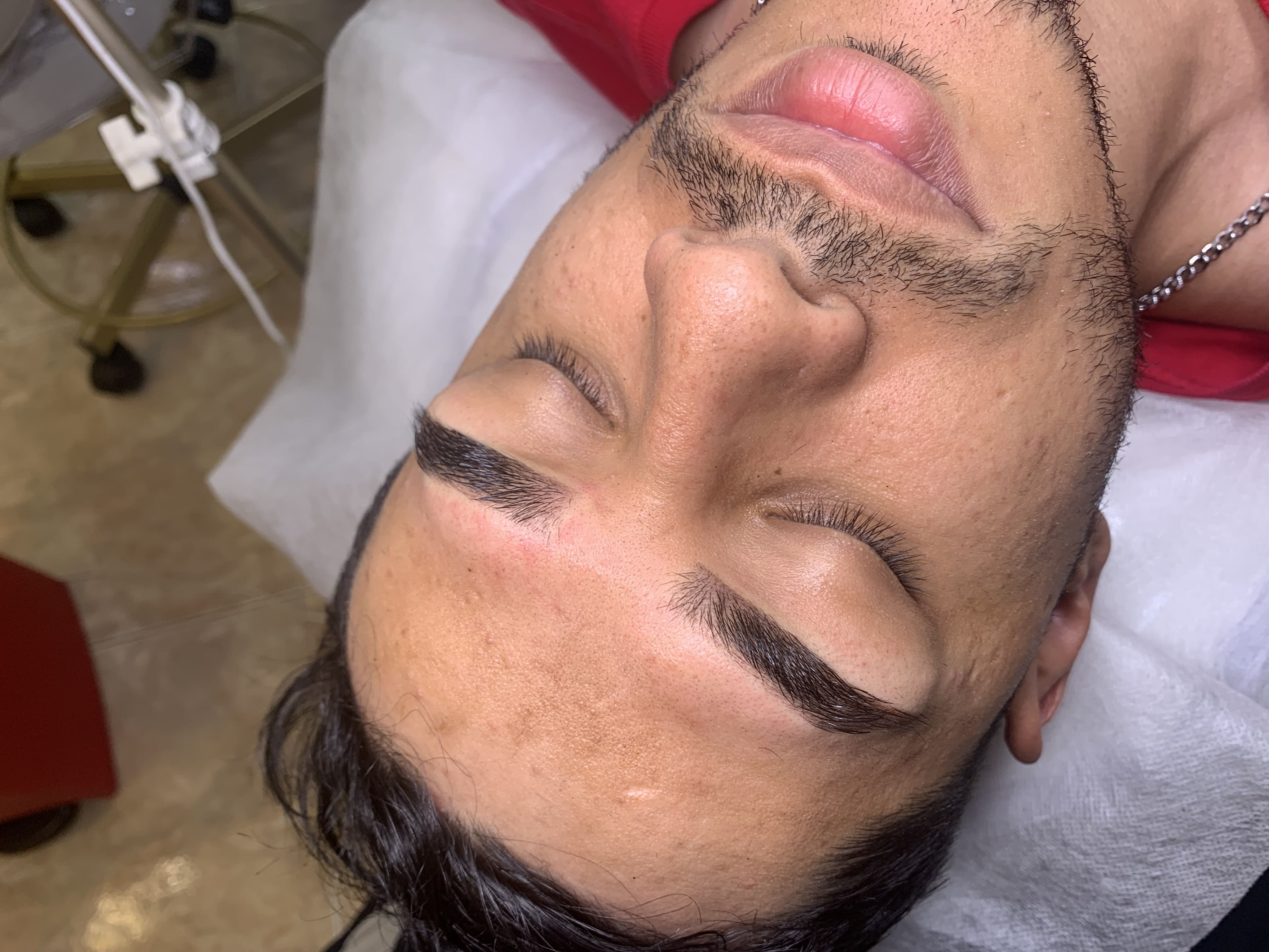 Sutil Brows hombres 2